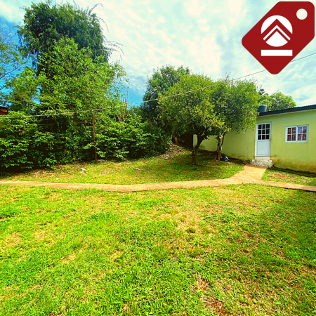 Se vende lote con dos casas