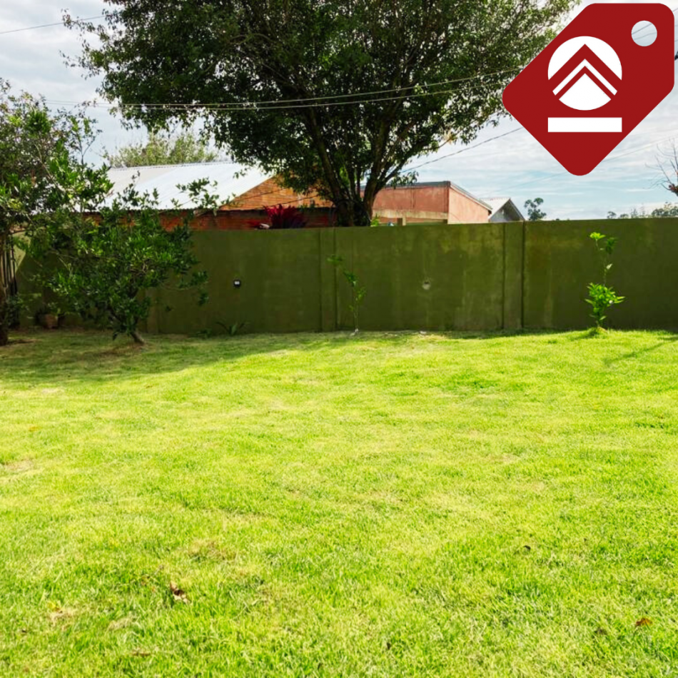 Se vende casa en terreno de 12,50 X 40