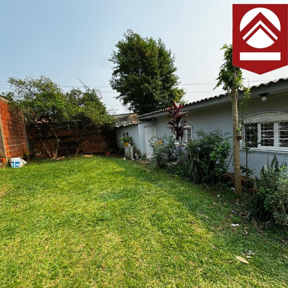 SE VENDE CASA CENTRICA