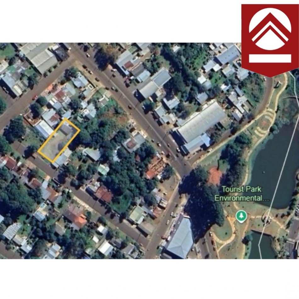 SE VENDE CASA CENTRICA