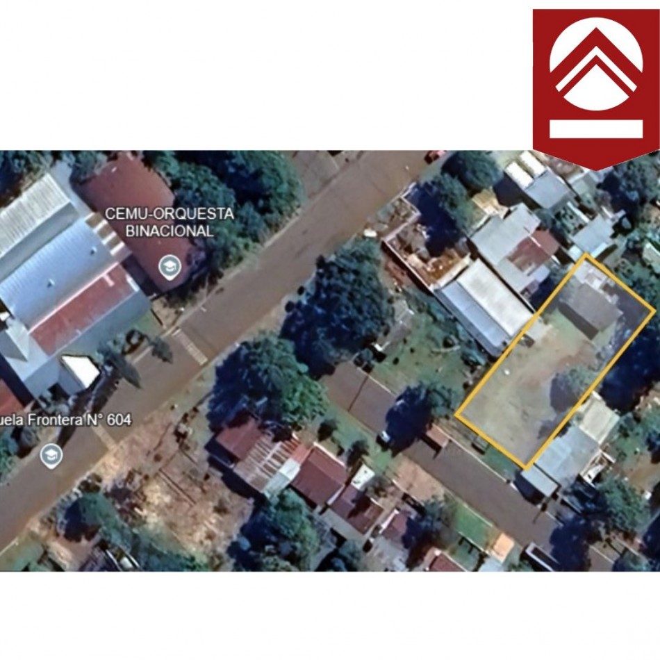 SE VENDE CASA CENTRICA