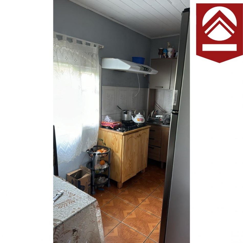 SE VENDE CASA CENTRICA