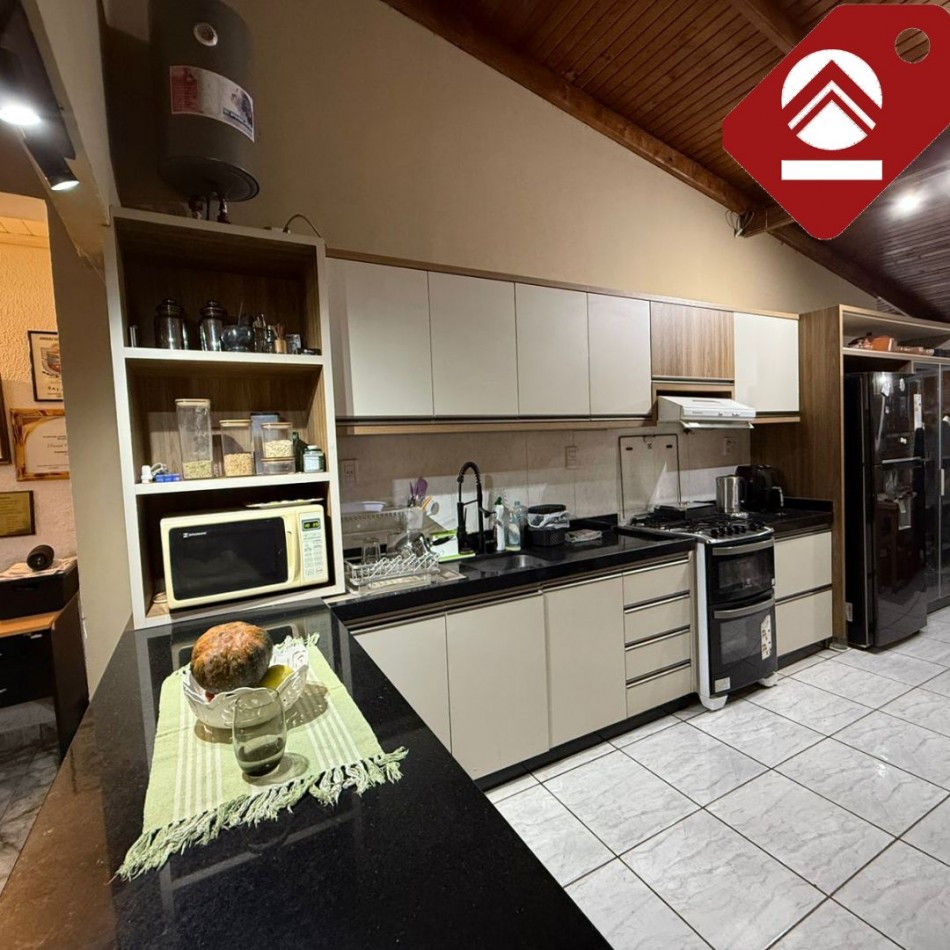 SE VENDE PROPIEDAD CON O SIN FONDO DE COMERCIO