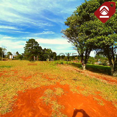 Se vende terreno de 2,5 hectáreas